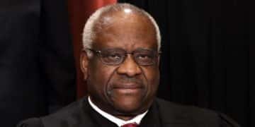 U.S. Supreme Court backs quicker approval of drug copies