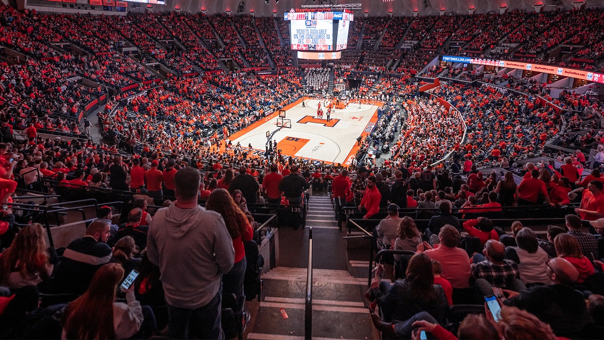 Illinois men's basketball to open season home stretch November 25