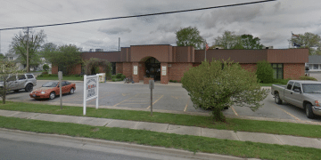 Carlinville Public Library