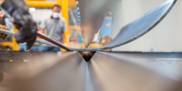 4 tips for building your industrial workstation