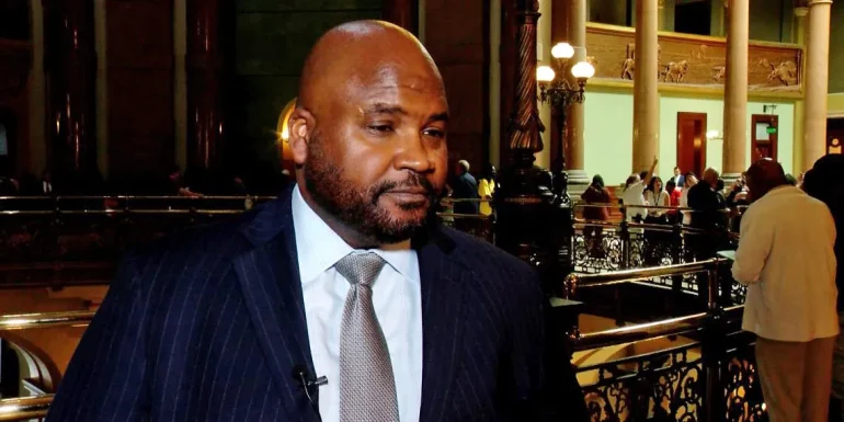 Governor’s office cuts budget revenue projection by $500M in latest downward estimate Elgie Sims